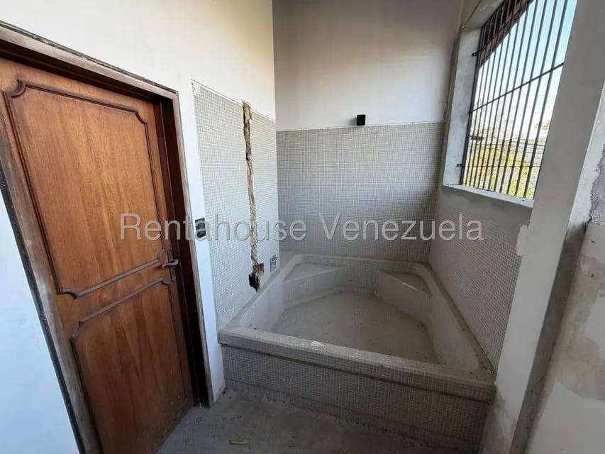 Casa (Multipes Niveles) en Venta en Alto Hatillo, Distrito Metropolitano - 8