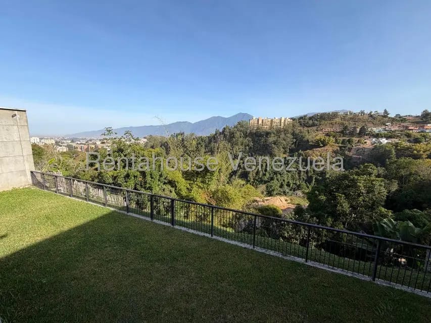 Casa (Multipes Niveles) en Venta en Alto Hatillo, Distrito Metropolitano - 10