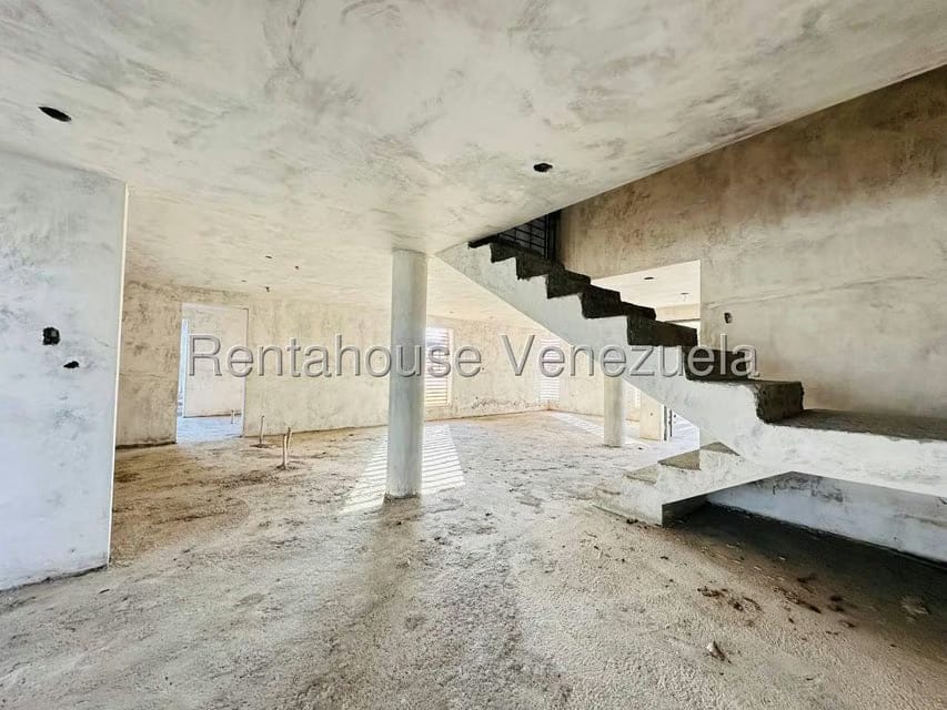 Casa (Multipes Niveles) en Venta en Llano Alto, Portuguesa - 5