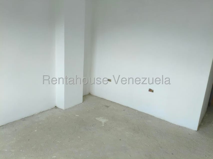 Apartamento (Duplex) en Venta en Solar del Hatillo, Distrito Metropolitano - 15