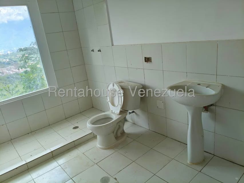 Apartamento (Duplex) en Venta en Solar del Hatillo, Distrito Metropolitano - 6