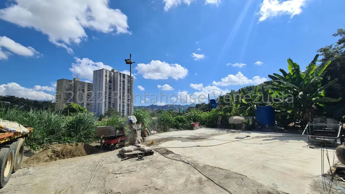 Terreno (Comercial) en Venta en Baruta, Distrito Metropolitano