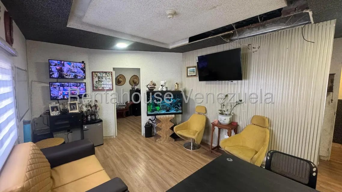 Comercial (Local Comercial) en Alquiler en Santa Monica, Distrito Metropolitano - 15