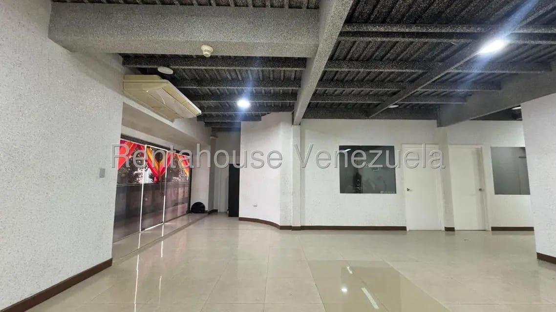Comercial (Local Comercial) en Alquiler en Santa Monica, Distrito Metropolitano - 18
