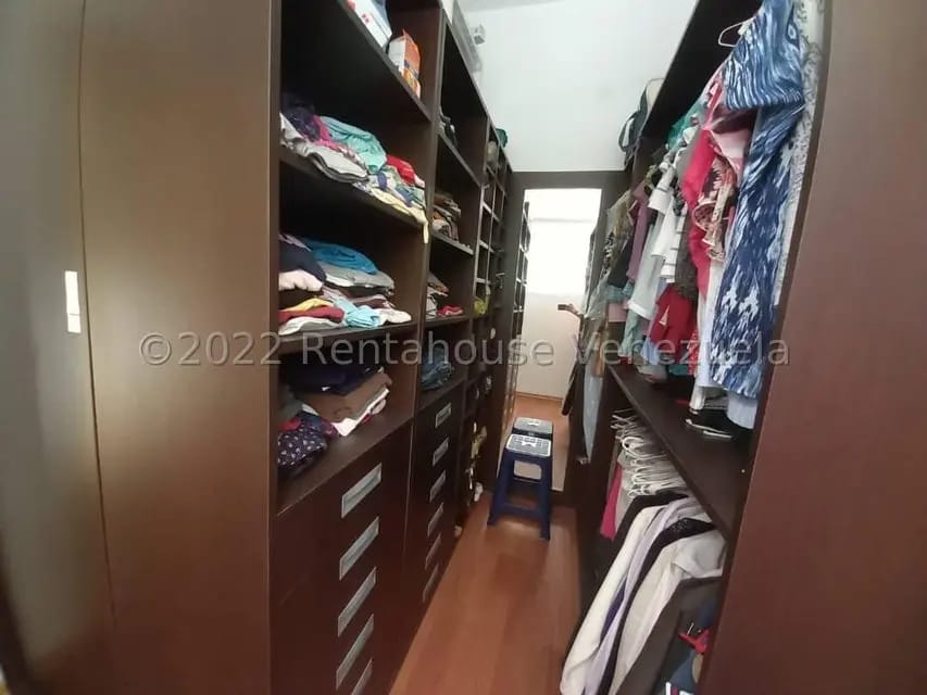 Casa (Multipes Niveles) en Alquiler en Caurimare, Distrito Metropolitano - 23