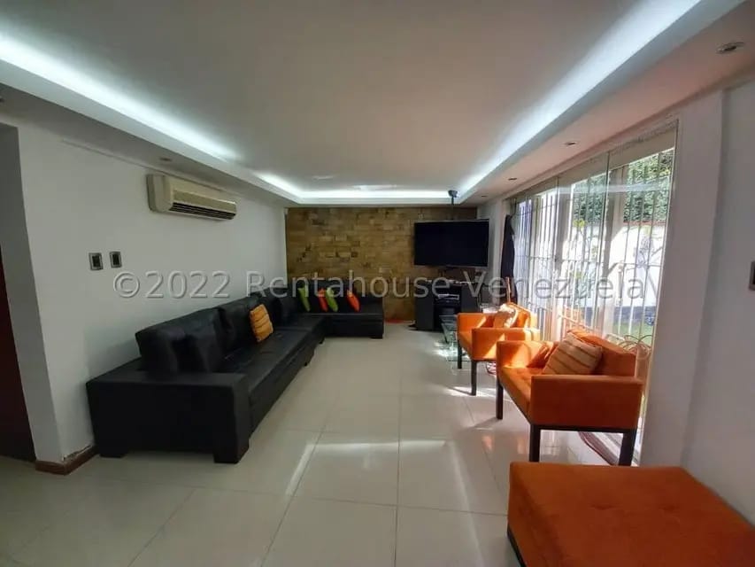 Casa (Multipes Niveles) en Alquiler en Caurimare, Distrito Metropolitano - 4