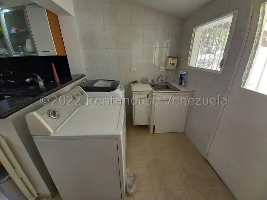 Casa (Multipes Niveles) en Alquiler en Caurimare, Distrito Metropolitano - 42