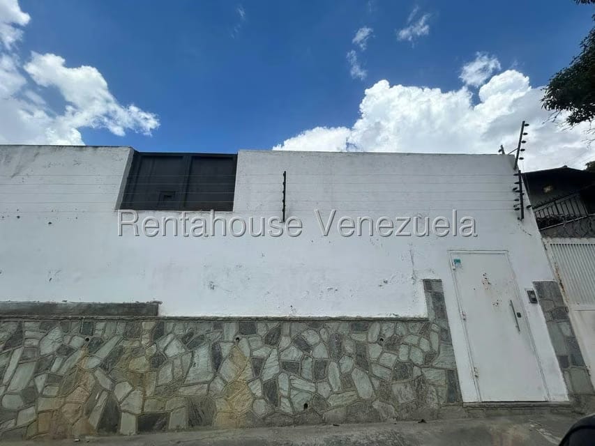 Comercial (Local Comercial) en Alquiler en La Trinidad, Distrito Metropolitano - 2