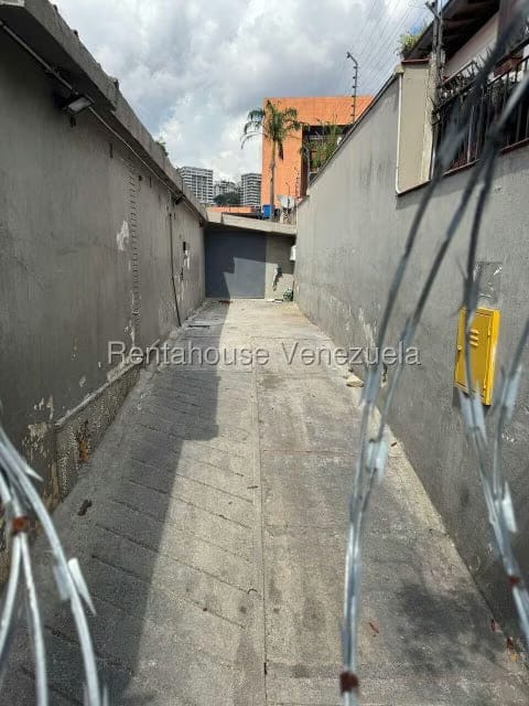 Comercial (Local Comercial) en Alquiler en La Trinidad, Distrito Metropolitano - 19