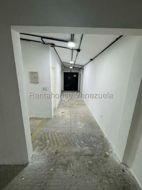 Comercial (Local Comercial) en Alquiler en La Trinidad, Distrito Metropolitano - 23