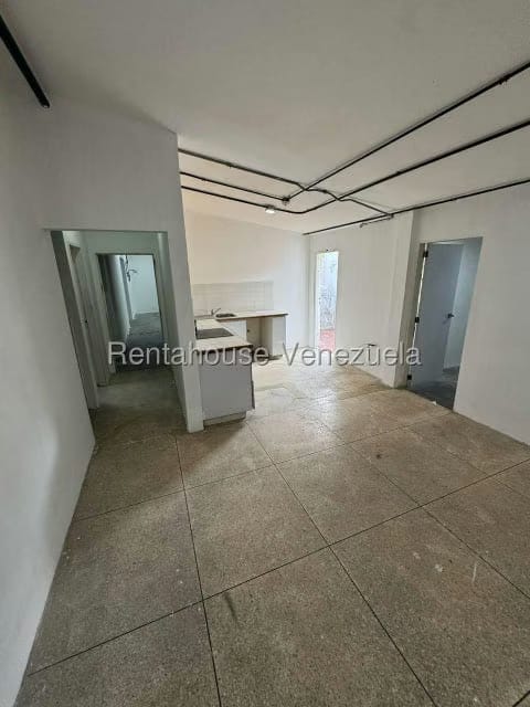 Comercial (Local Comercial) en Alquiler en La Trinidad, Distrito Metropolitano - 30