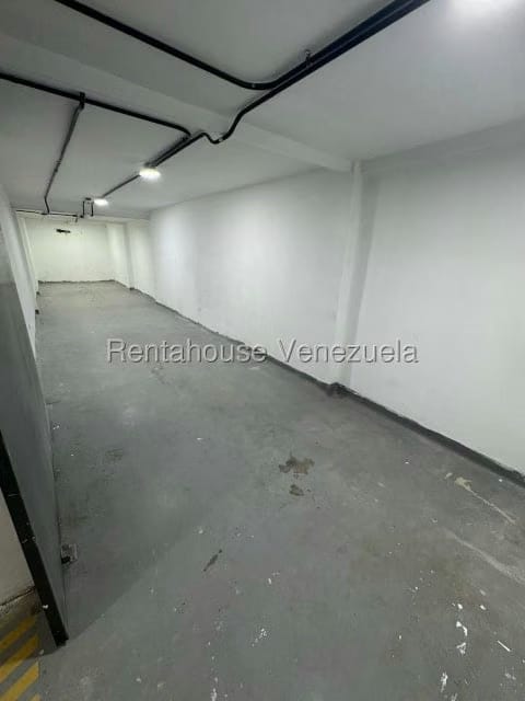 Comercial (Local Comercial) en Alquiler en La Trinidad, Distrito Metropolitano - 33