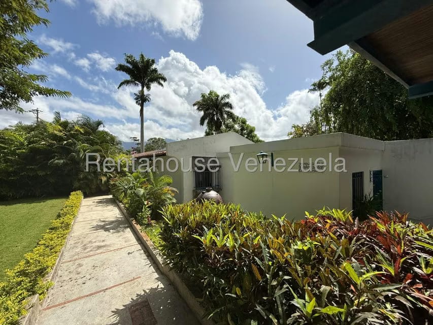 Casa (1 Nivel) en Venta en Cerro Verde, Distrito Metropolitano - 55