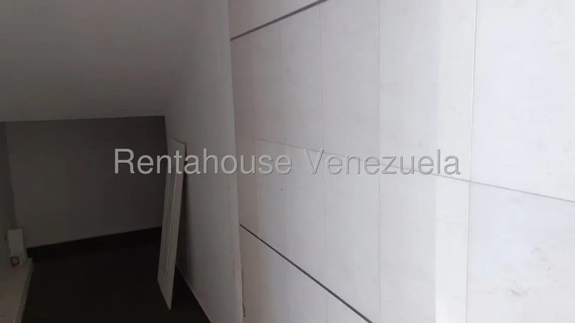 Comercial (Local Comercial) en Alquiler en La Trigaleña, Carabobo - 11