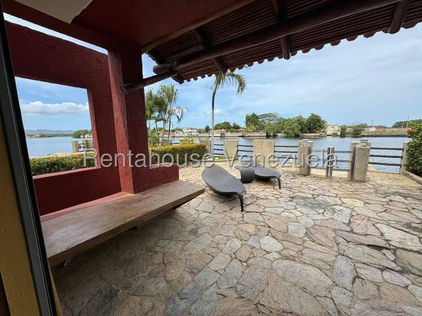 Townhouse (1 Nivel) en Venta en Puerto Encantado, Miranda - 12