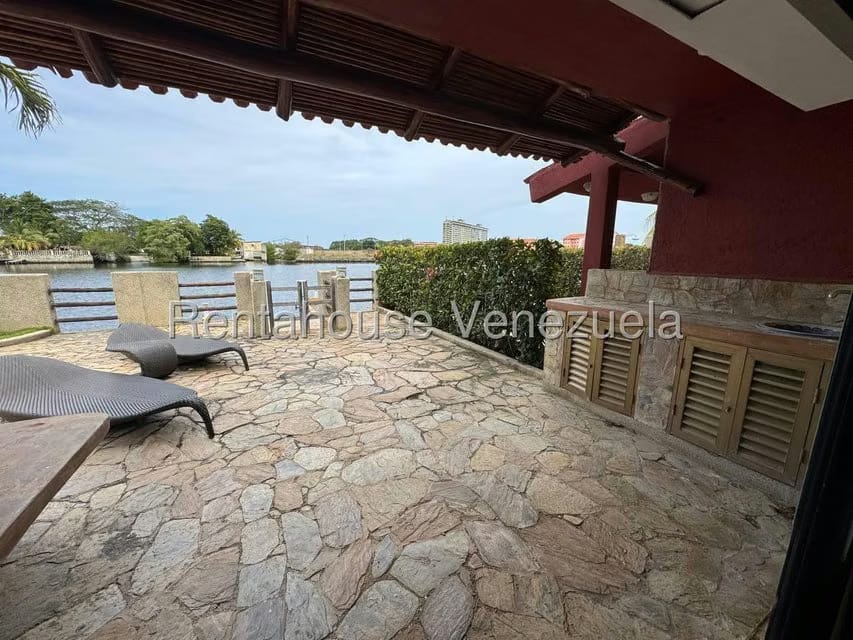 Townhouse (1 Nivel) en Venta en Puerto Encantado, Miranda - 13