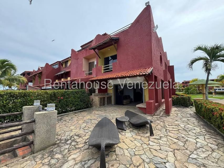 Townhouse (1 Nivel) en Venta en Puerto Encantado, Miranda - 32