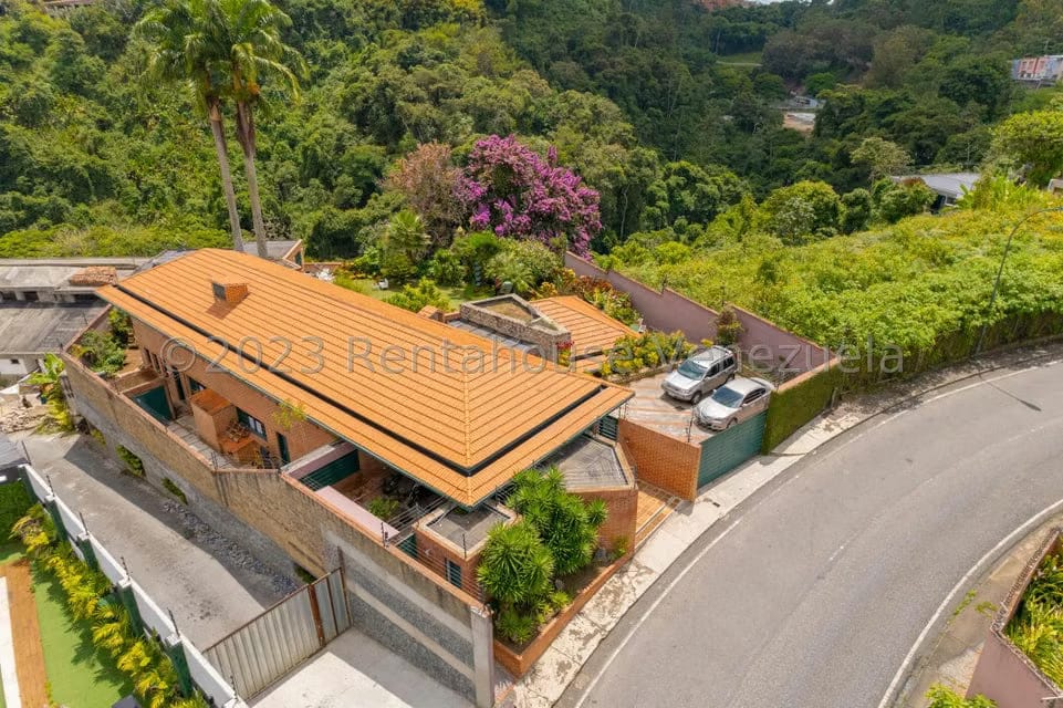 Casa (Multipes Niveles) en Venta en La Lagunita Country Club, Distrito Metropolitano - 3