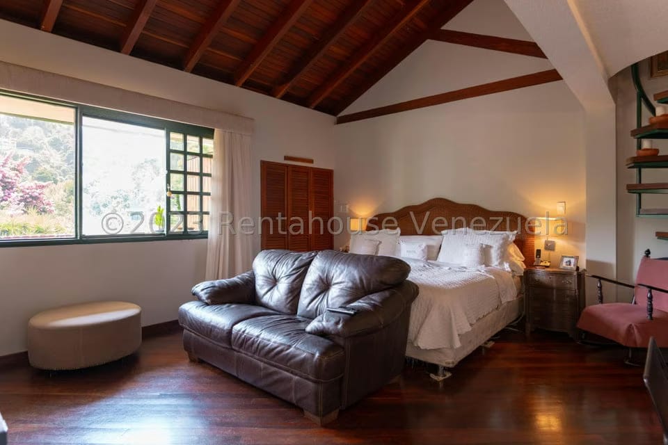 Casa (Multipes Niveles) en Venta en La Lagunita Country Club, Distrito Metropolitano - 42
