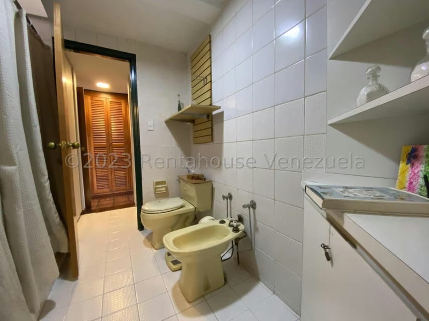 Casa (Multipes Niveles) en Venta en La Lagunita Country Club, Distrito Metropolitano - 46