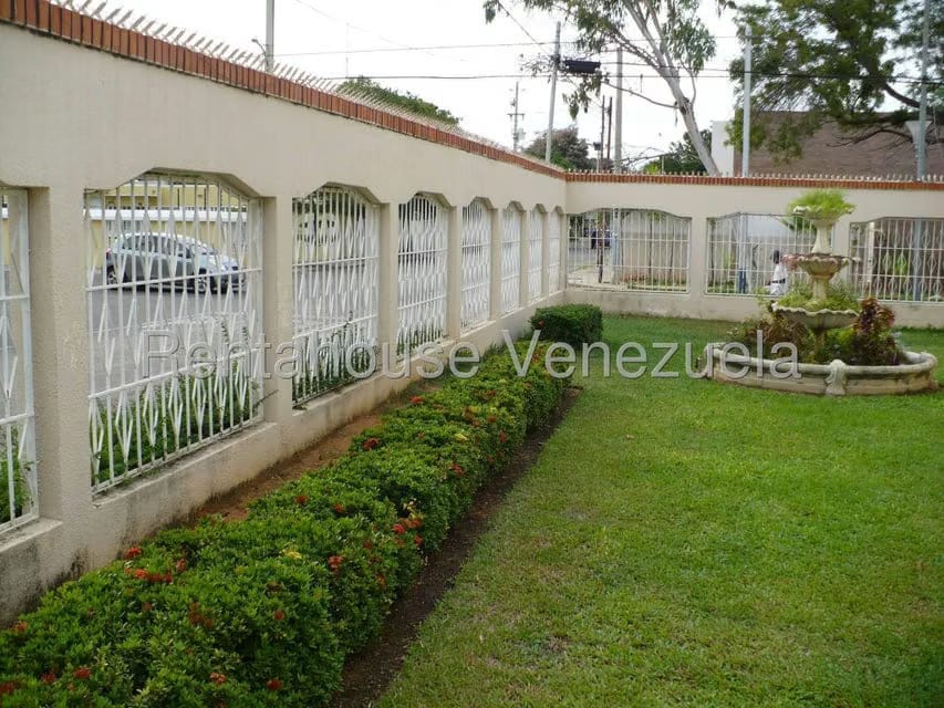 Casa (Duplex) en Venta en Juana de Avila, Zulia