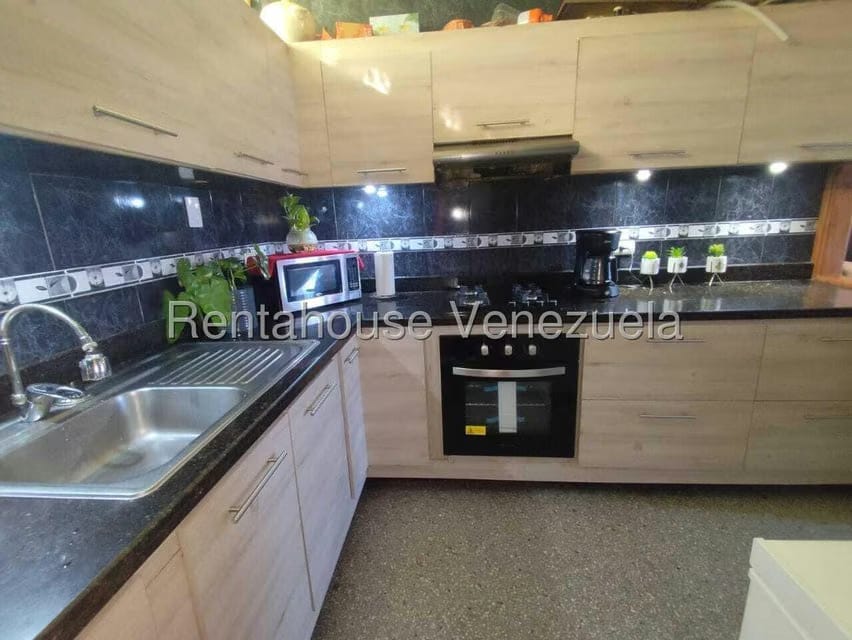 Apartamento (1 Nivel) en Venta en Raul Leoni, Zulia - 10