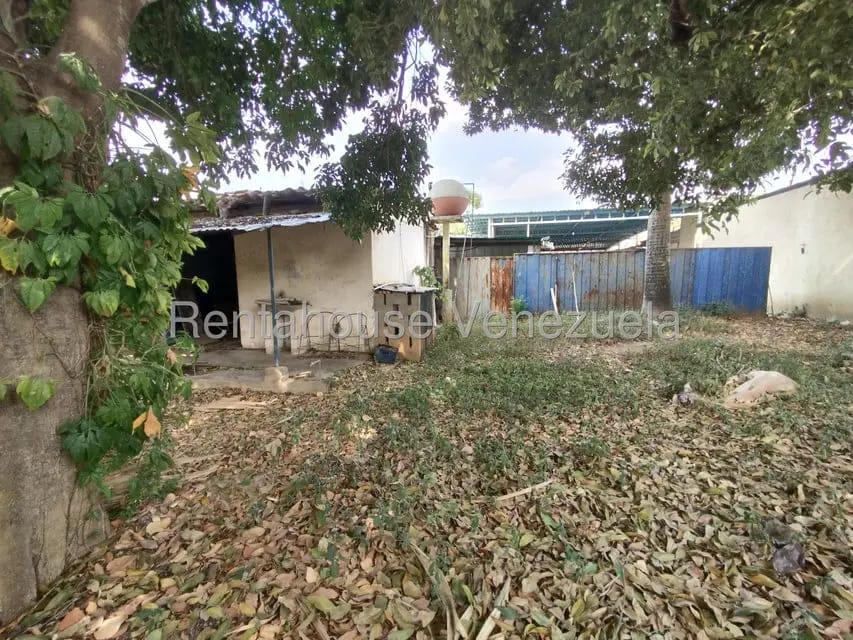 Casa (1 Nivel) en Venta en Centro, Lara - 17