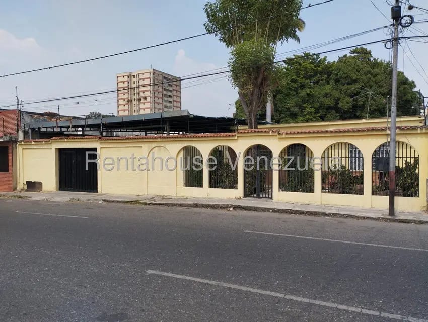 Casa (1 Nivel) en Venta en Centro, Lara - 24