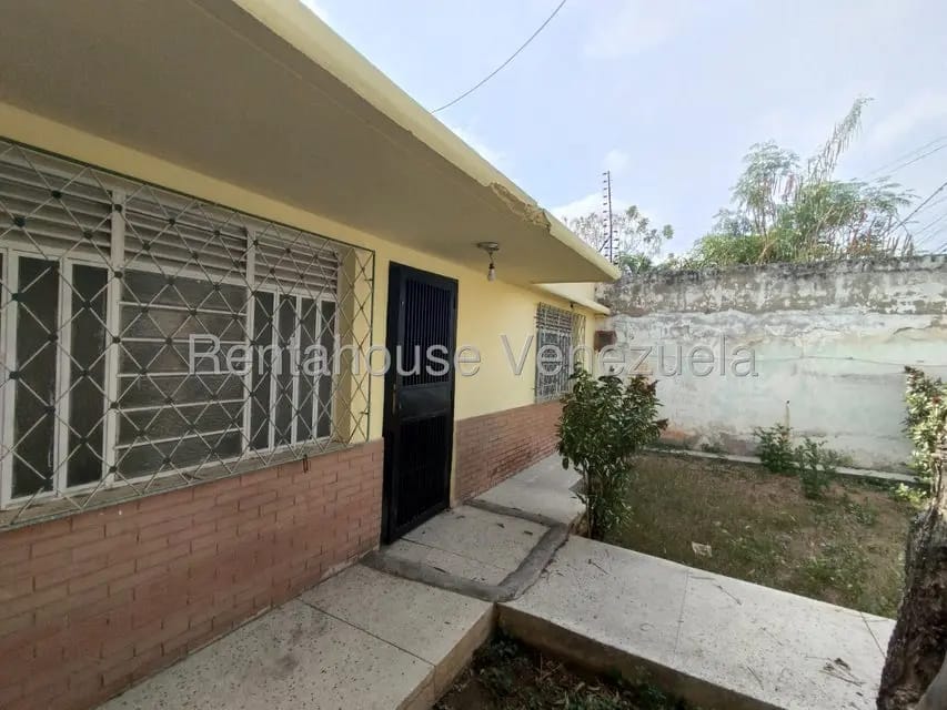 Casa (1 Nivel) en Venta en Centro, Lara - 4