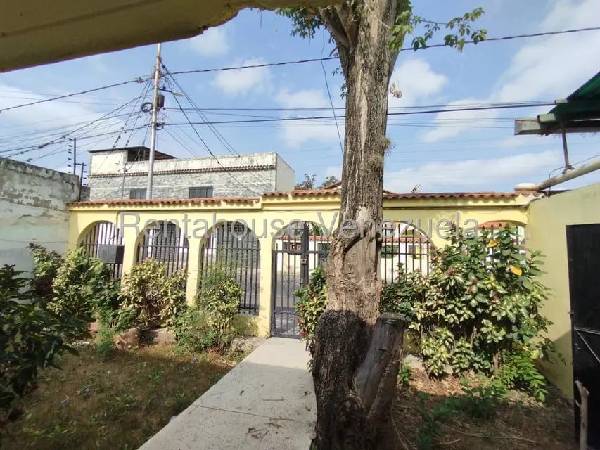 Casa (1 Nivel) en Venta en Centro, Lara - 5
