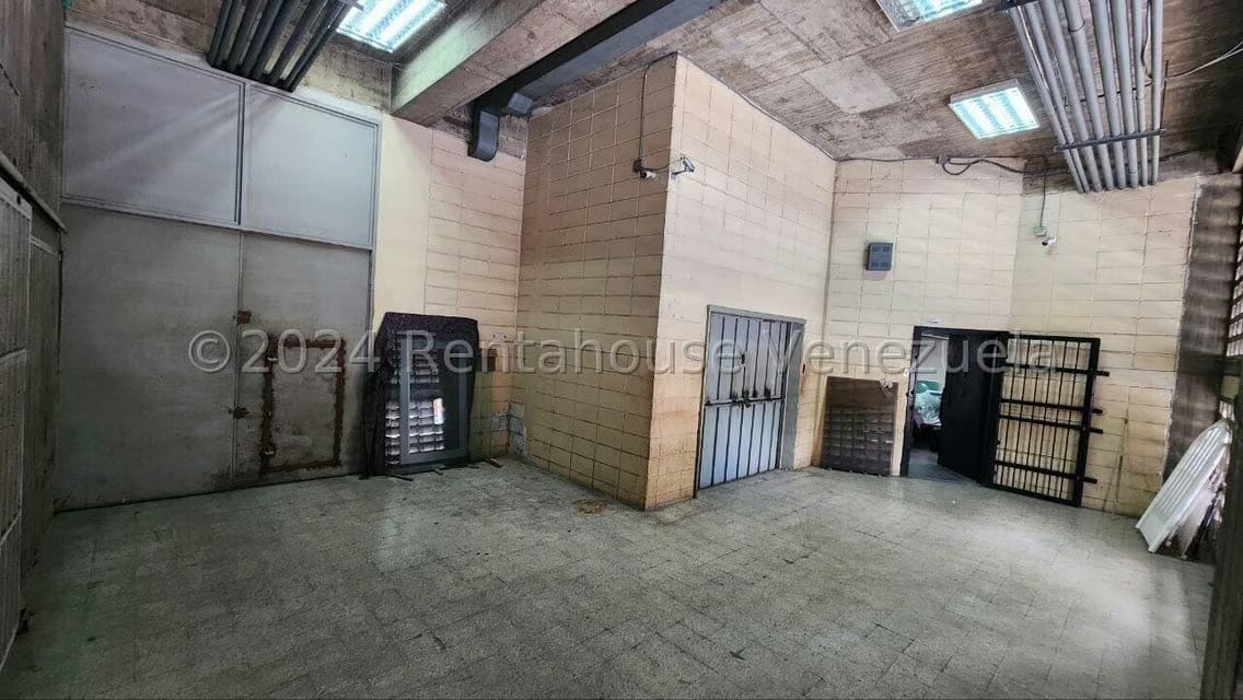Comercial (Galpon - Deposito) en Venta en Prado de Maria, Distrito Metropolitano - 3