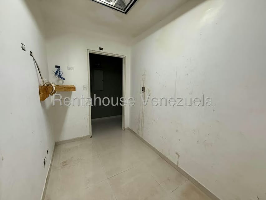 Comercial (Local Comercial) en Venta en Santa Rosa de Lima, Distrito Metropolitano - 18