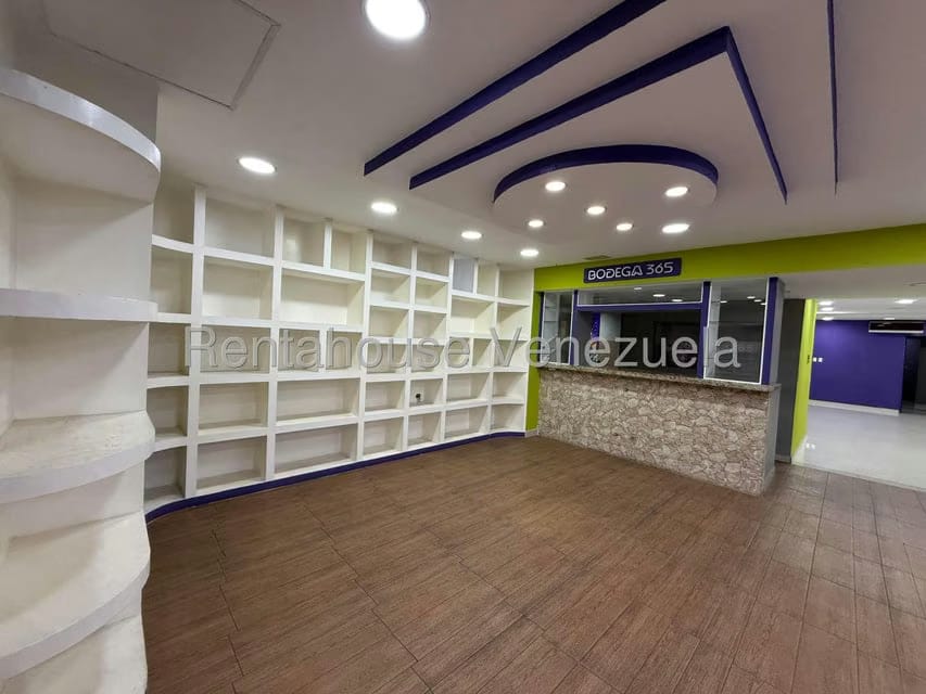 Comercial (Local Comercial) en Venta en Santa Rosa de Lima, Distrito Metropolitano - 4