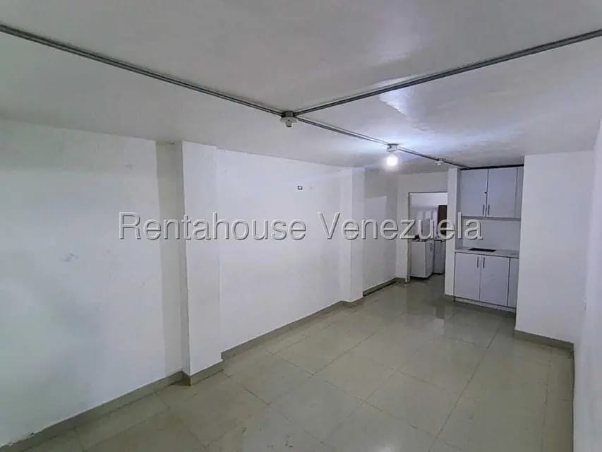 Comercial (Local Comercial) en Alquiler en Centro, Distrito Metropolitano - 8