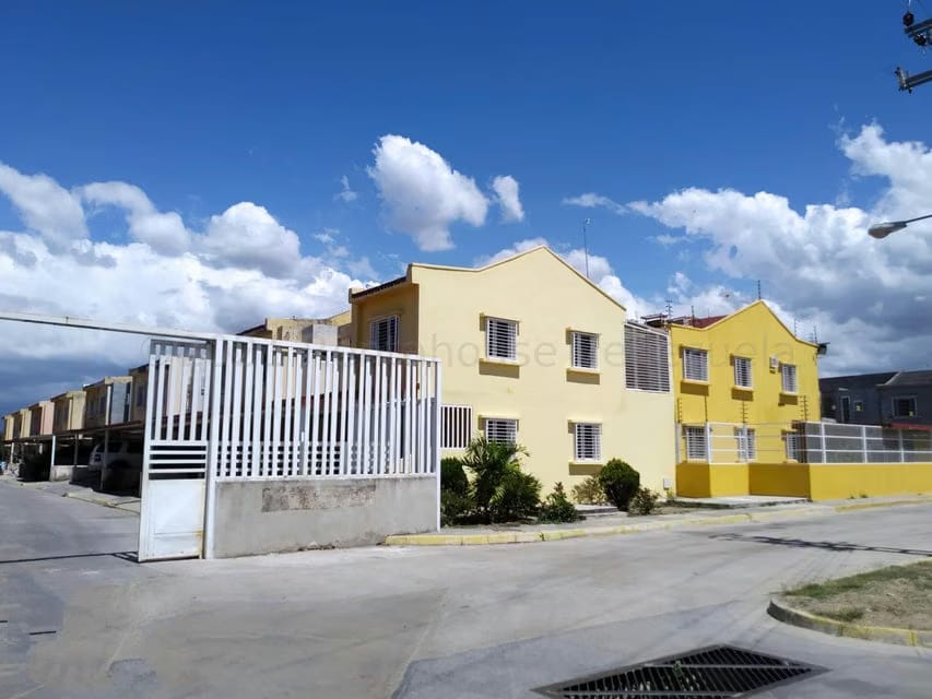 Terreno (Comercial) en Venta en Valle Jardin, Aragua - 12