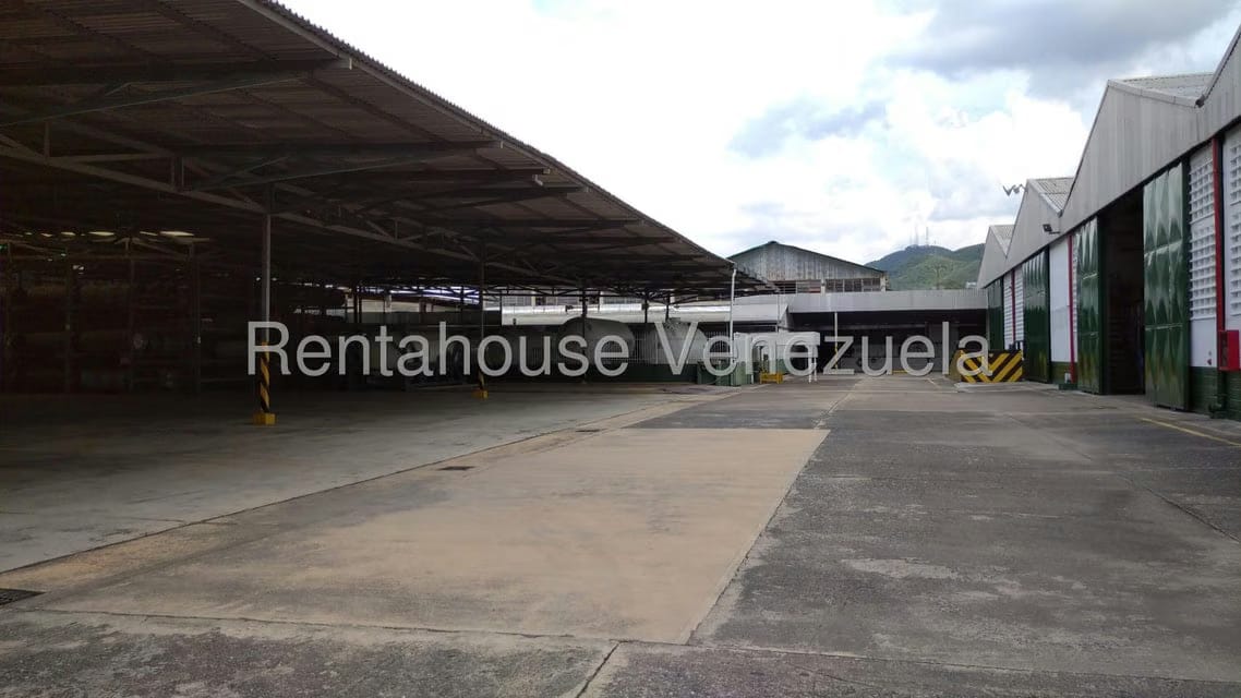 Comercial (Galpon - Deposito) en Venta en Zona Industrial, Carabobo - 14