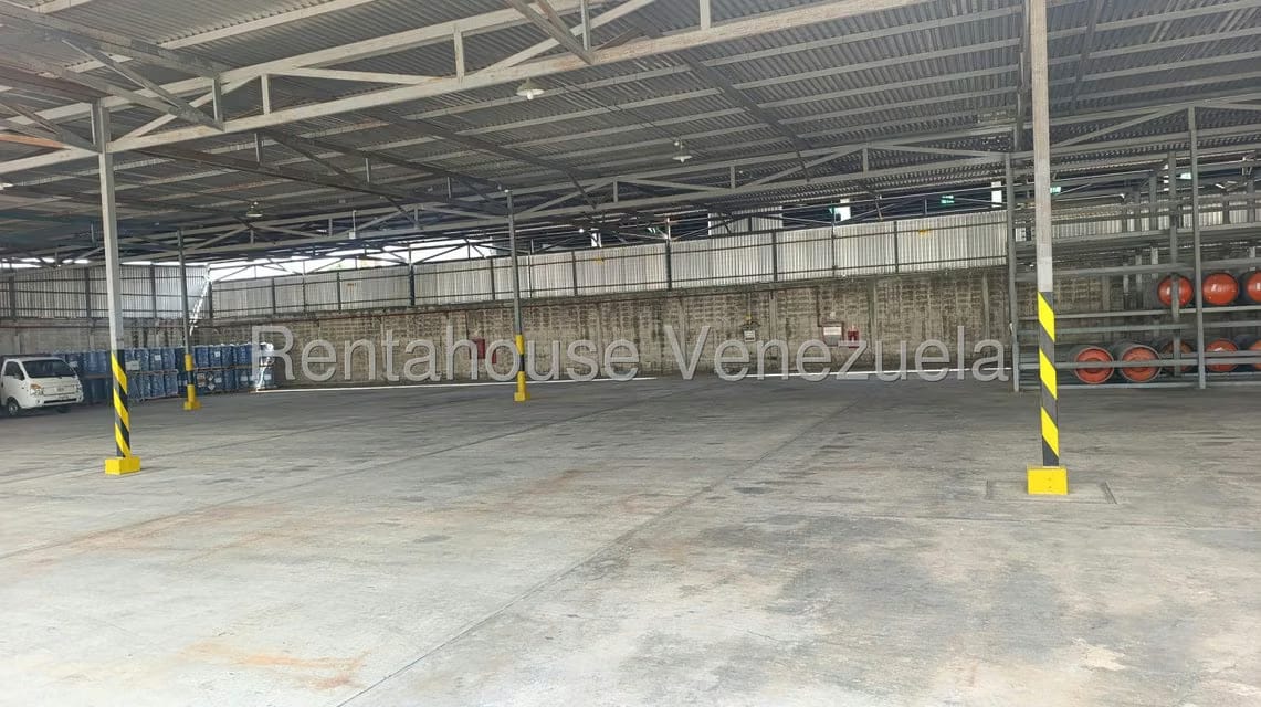 Comercial (Galpon - Deposito) en Venta en Zona Industrial, Carabobo - 19