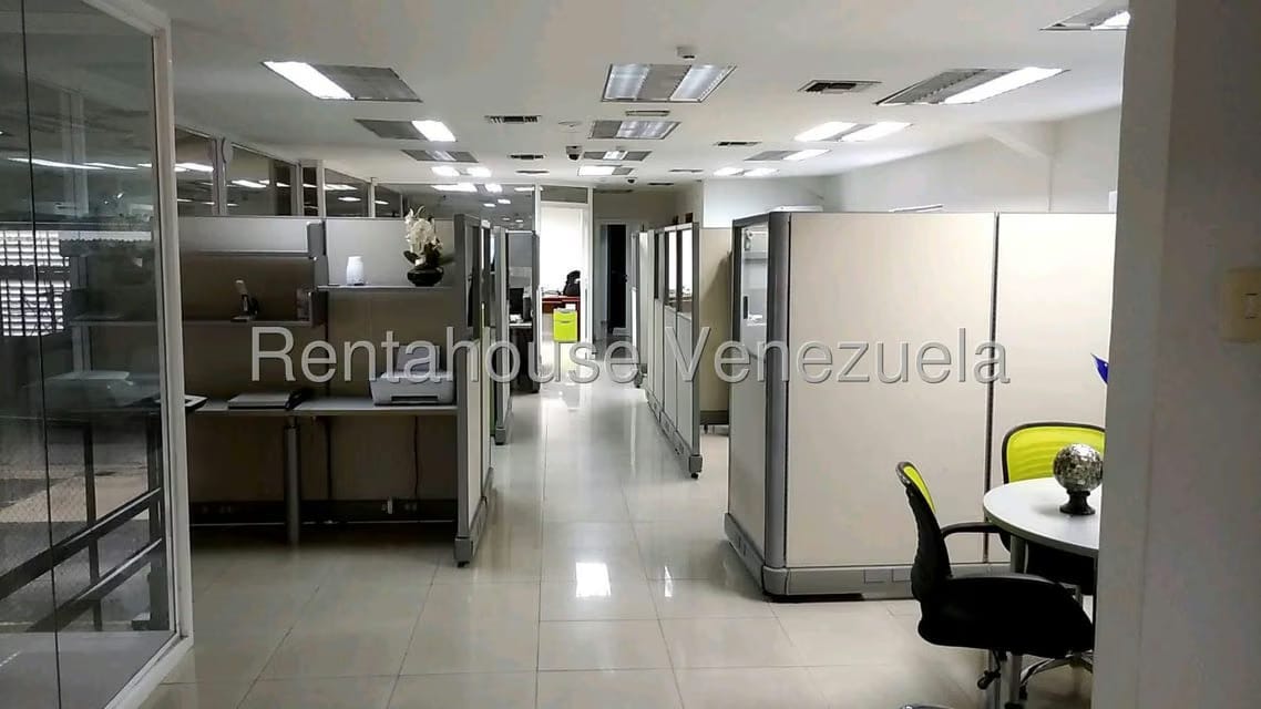 Comercial (Galpon - Deposito) en Venta en Zona Industrial, Carabobo - 23