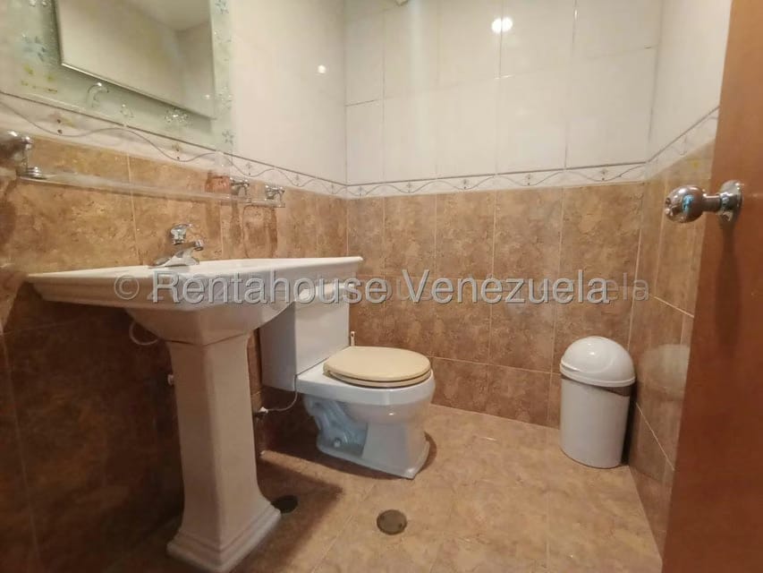 Comercial (Galpon - Deposito) en Venta en Zona Industrial, Carabobo - 34