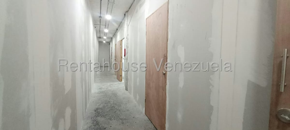 Comercial (Galpon - Deposito) en Alquiler en Chacao, Distrito Metropolitano - 12