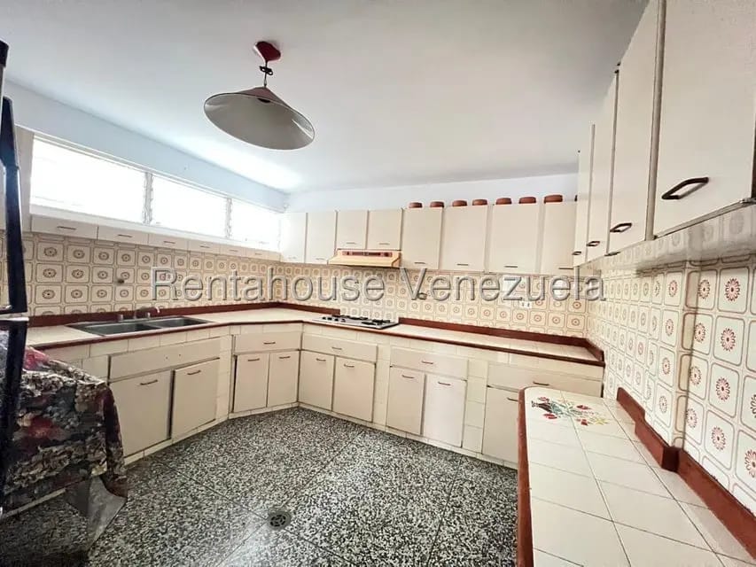 Casa (Duplex) en Venta en Prados del Este, Distrito Metropolitano - 19