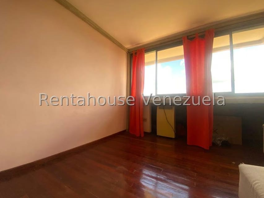 Casa (Multipes Niveles) en Venta en Caicaguana, Distrito Metropolitano - 24