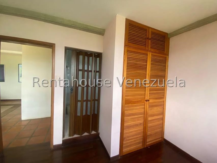 Casa (Multipes Niveles) en Venta en Caicaguana, Distrito Metropolitano - 25