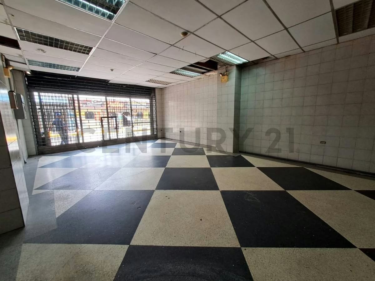 Alquiler de LOCAL COMERCIAL en centro de Caracas, cerca de la Avenida Urdaneta - 5