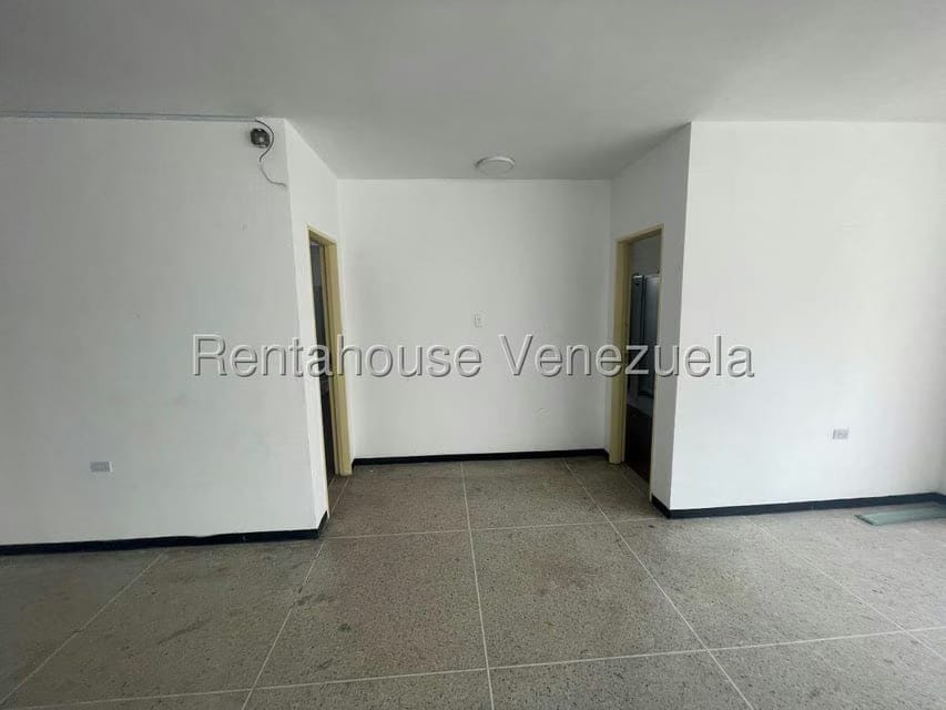 Comercial (Industrial) en Alquiler en La Urbina, Distrito Metropolitano - 15