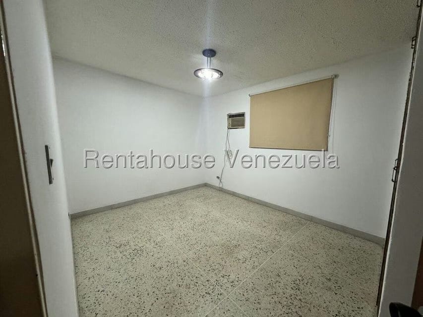 Apartamento (1 Nivel) en Alquiler en La California Norte, Distrito Metropolitano - 4
