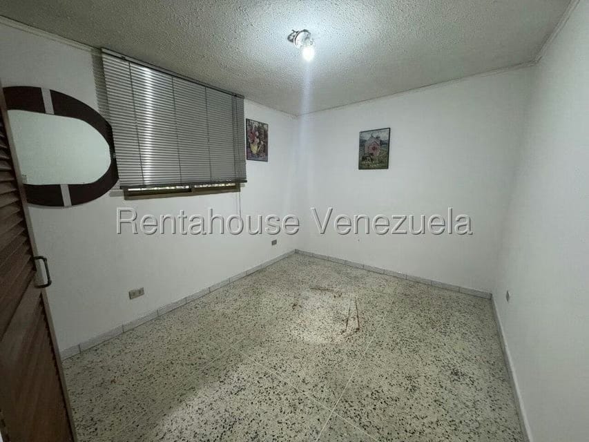Apartamento (1 Nivel) en Alquiler en La California Norte, Distrito Metropolitano - 6