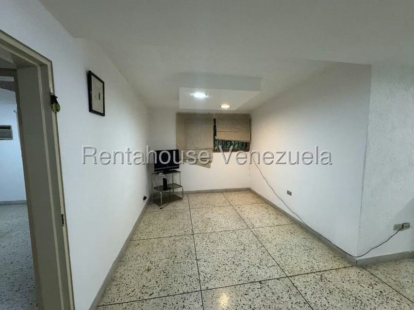 Apartamento (1 Nivel) en Alquiler en La California Norte, Distrito Metropolitano - 7