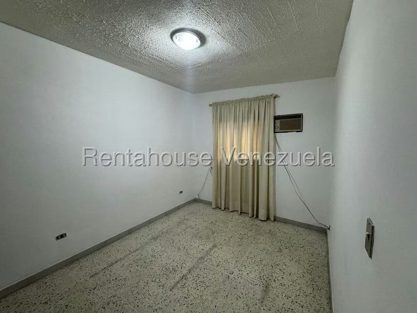 Apartamento (1 Nivel) en Alquiler en La California Norte, Distrito Metropolitano - 10
