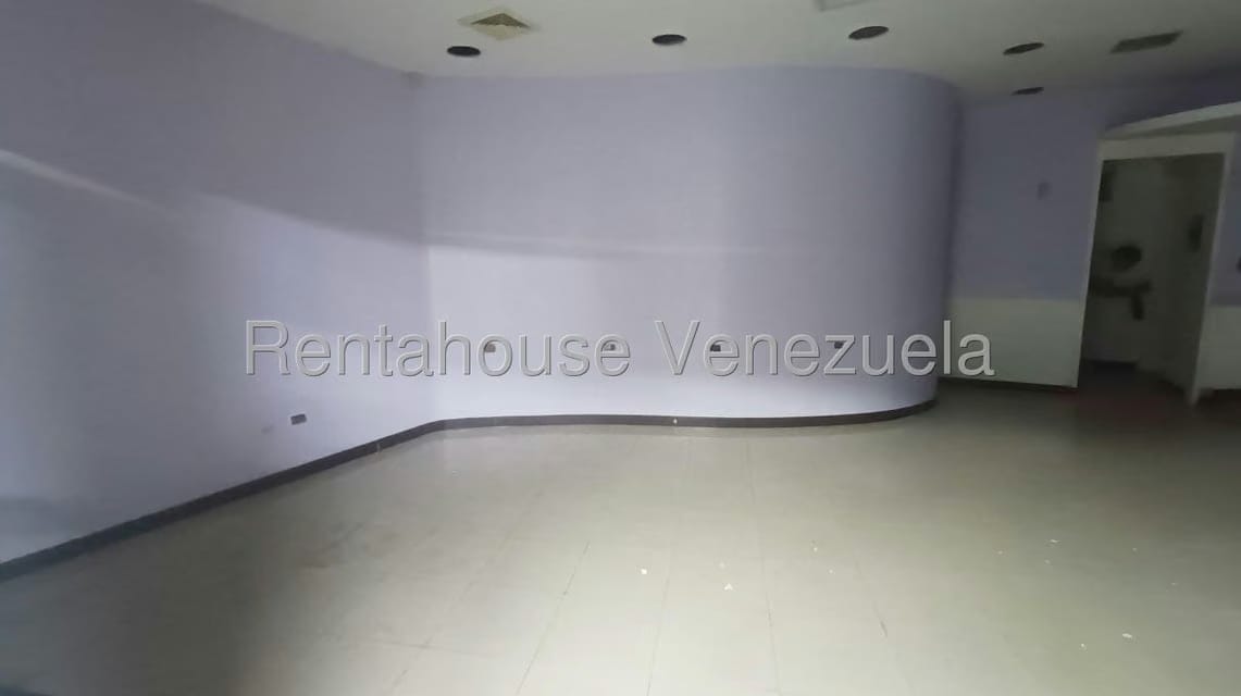 Comercial (Local Comercial) en Alquiler en El Rosal, Distrito Metropolitano - 8